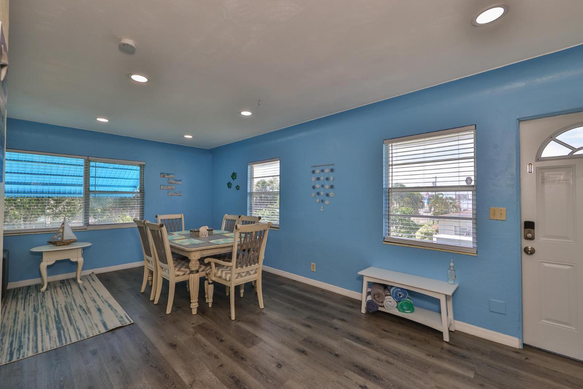Lovely Vacation Home 1 Block From Beach & Downtown Gulfport Saint Petersburg Eksteriør billede
